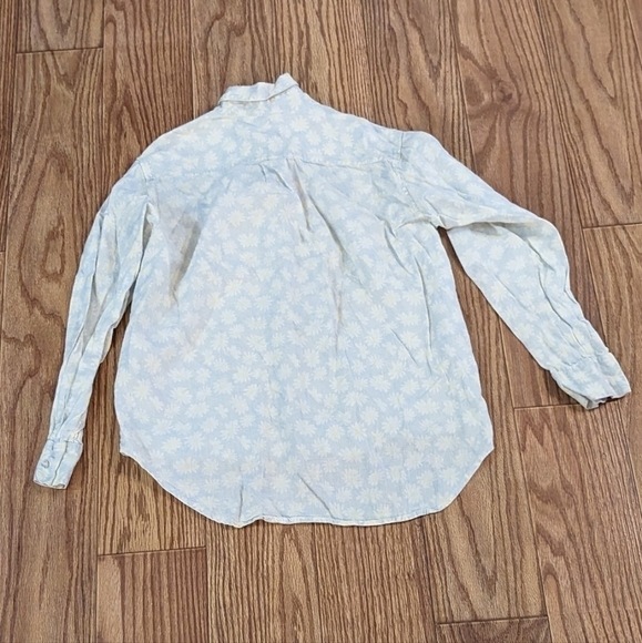 Allen Allen 100% linen daisy print hi-low button up blouse, size small - Picture 3 of 3